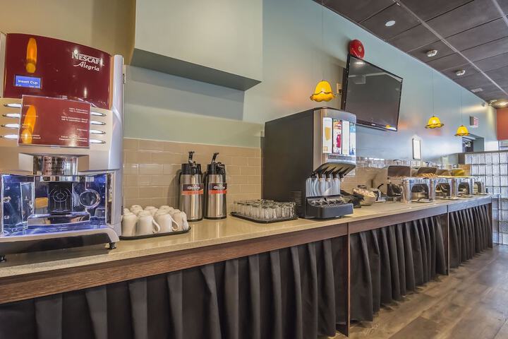 Breakfast area
