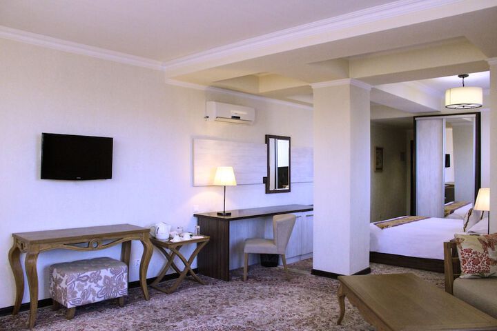 Room 20 of 35