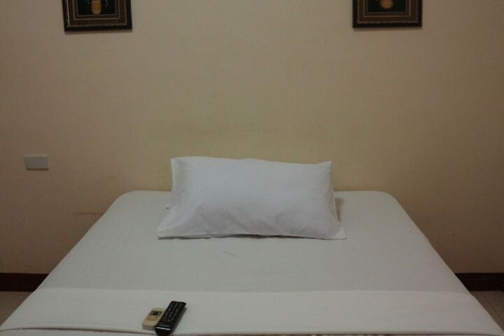 Room 16 of 36