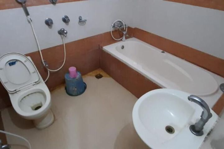 Room 3 of 22