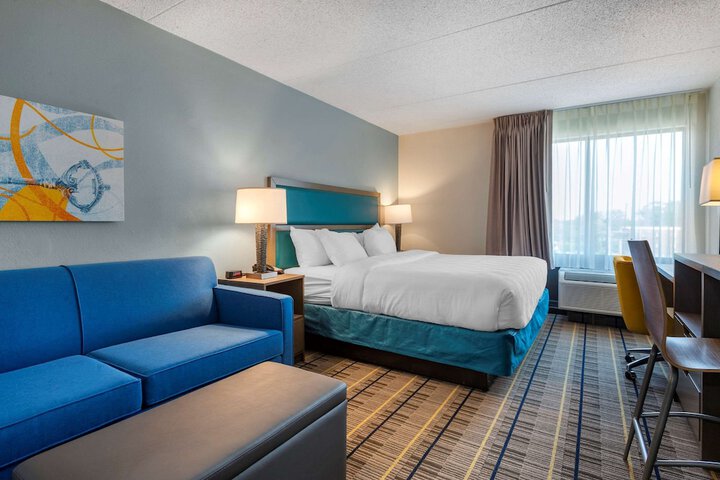 Efficiency Suite 2 Double Beds (3 of 7)