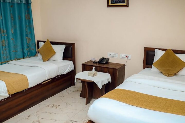 Room 5 of 19