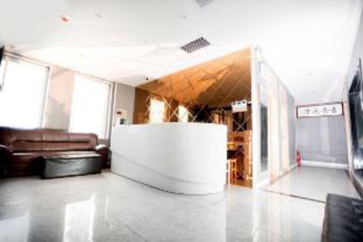 Century Select Hotels