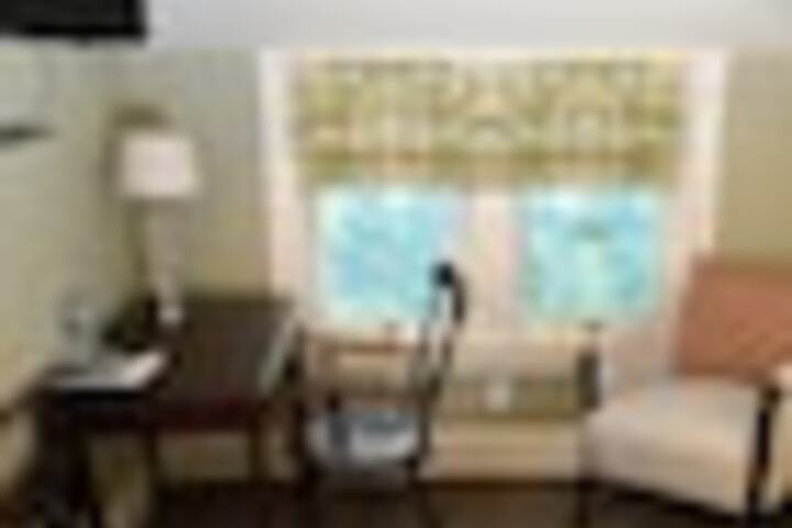 Room 143 of 252
