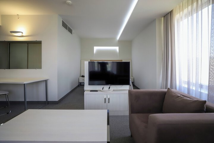Room 13 of 62