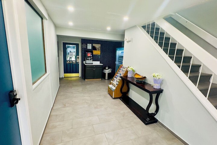 Guest Lobby