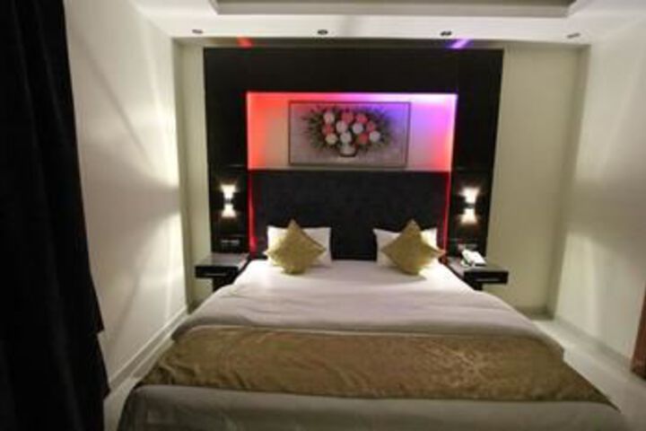 Suite Room