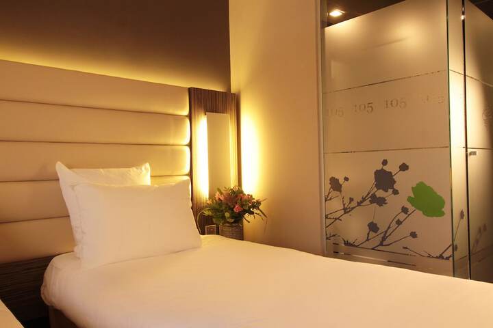 Room 14 of 92