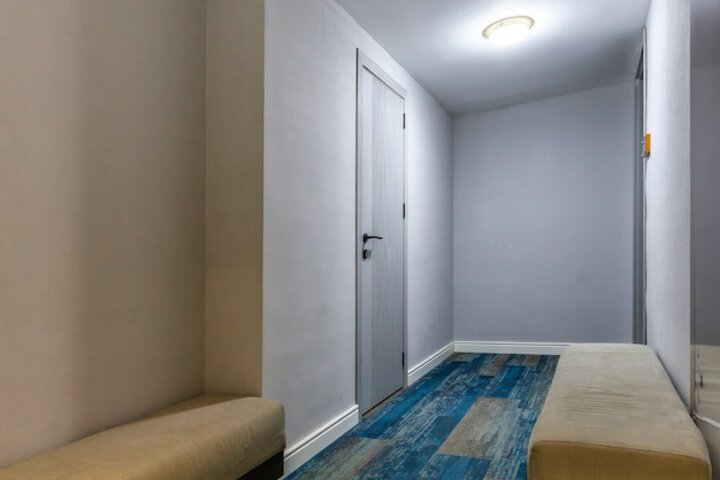 Room 42 of 173