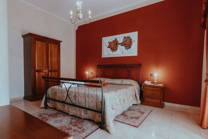 Room 4 of 36