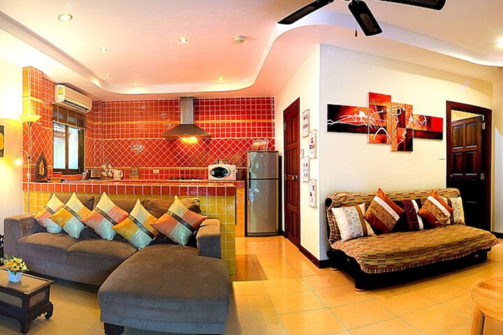 Room 16 of 115