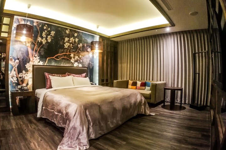 Room 21 of 37