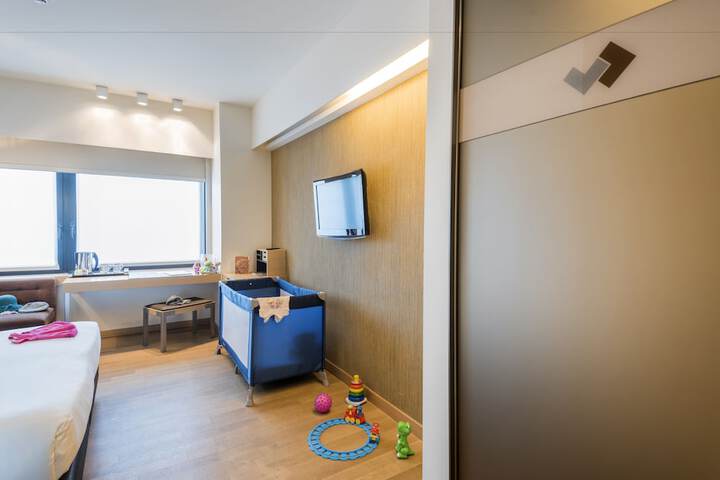 Room 11 of 139