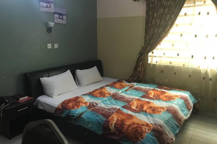 Room 16 of 29