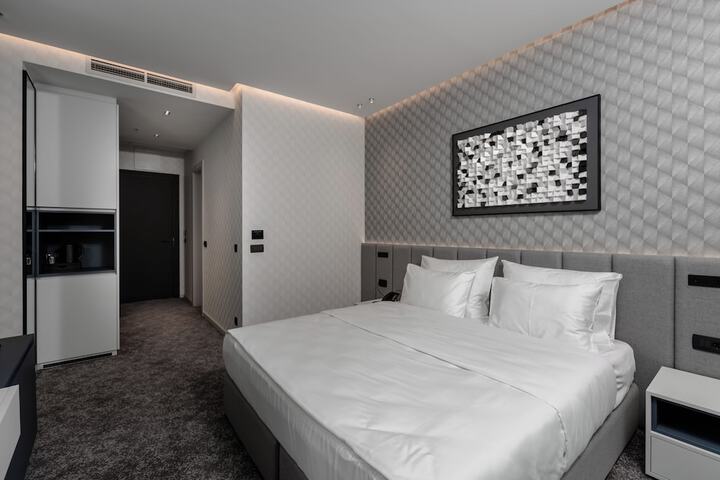 Room 5 of 31