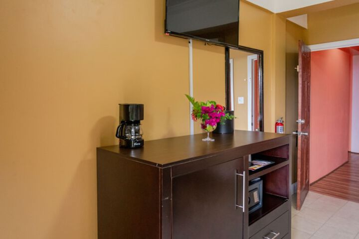 Room 3 of 63