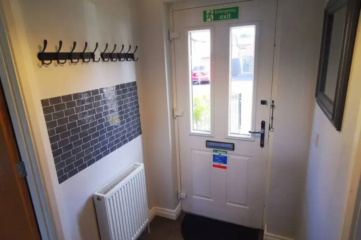 Room 13 of 26