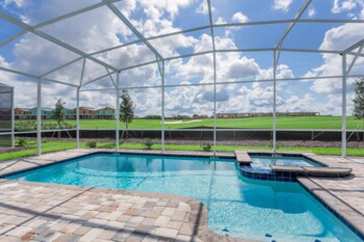 Pool 41 of 73