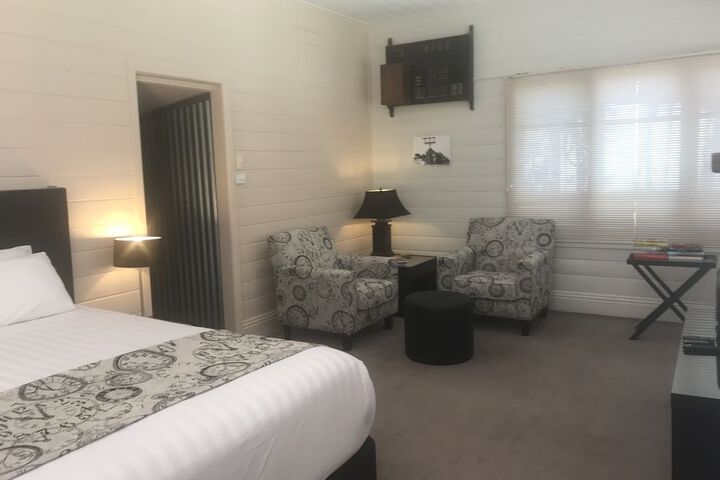 Room 4 of 26