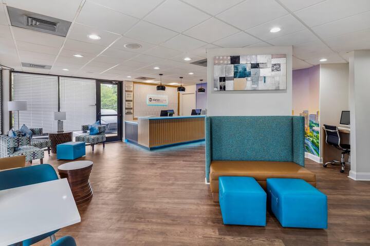 Entrance & Lobby