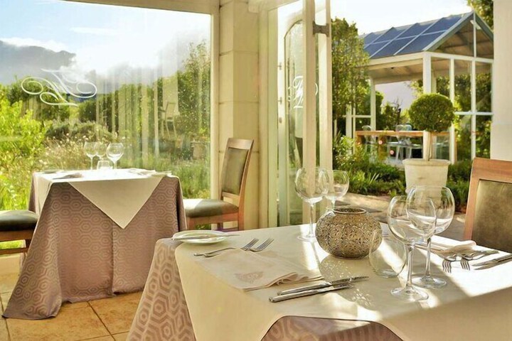 Dining 210 of 517