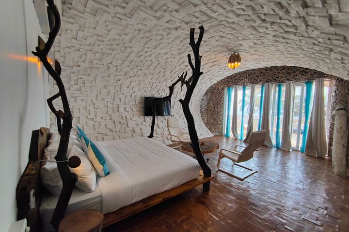 Room 15 of 55