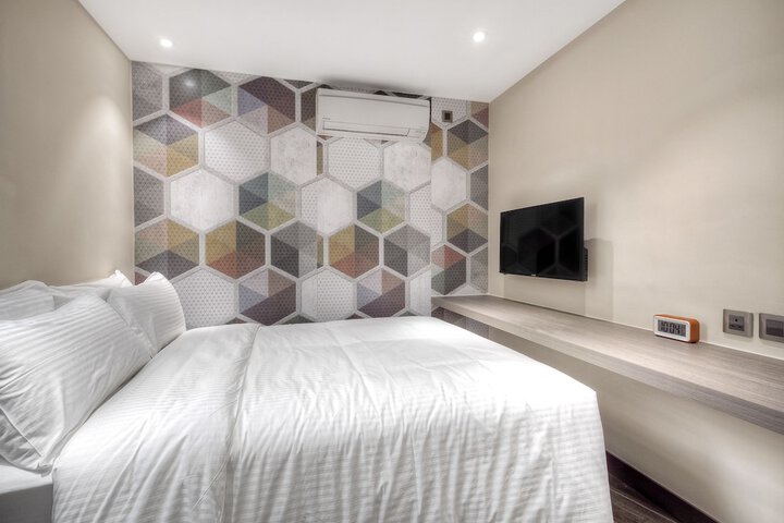 Room 6 of 21