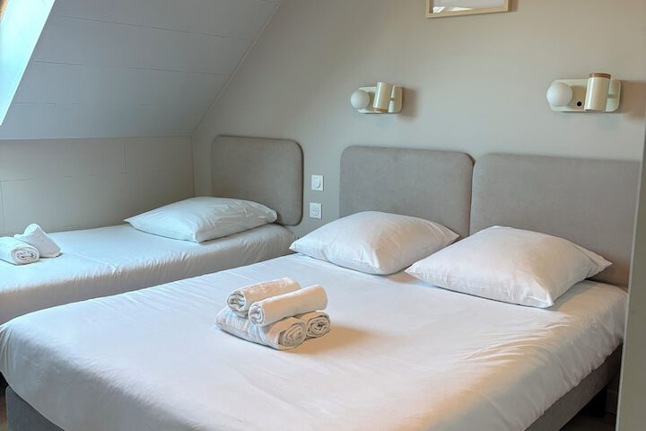 Room 16 of 22