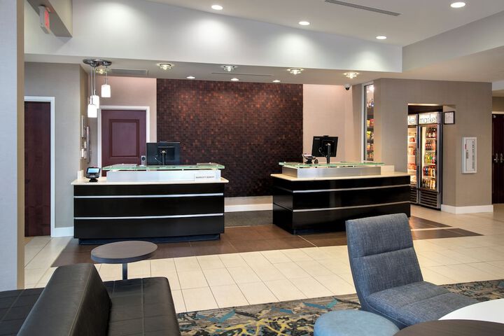 Check-in/check-out kiosk