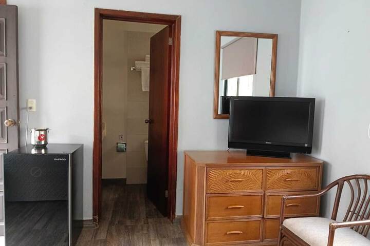 Room 8 of 79
