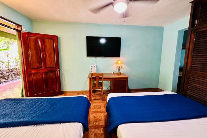 Room 21 of 172