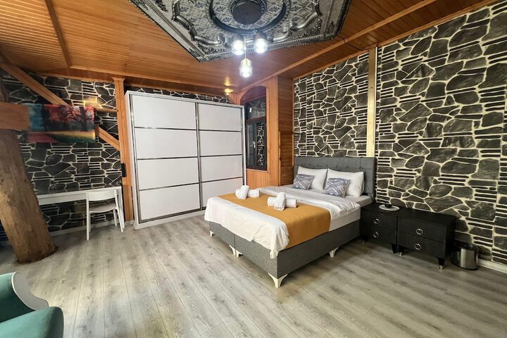 Room 29 of 82