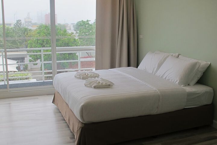 Room 9 of 71