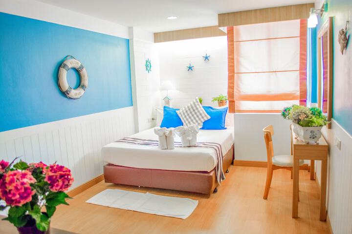 Room 4 of 68
