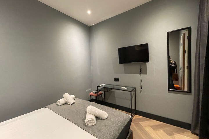 Room 14 of 52