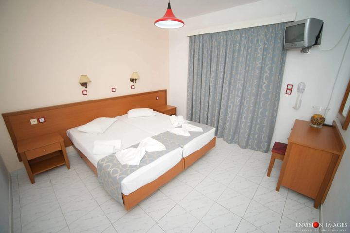 Room 3 of 14
