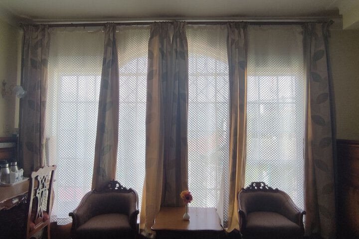 Room 27 of 32
