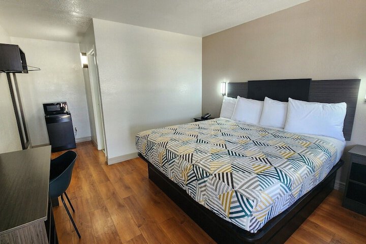 Room 58 of 125