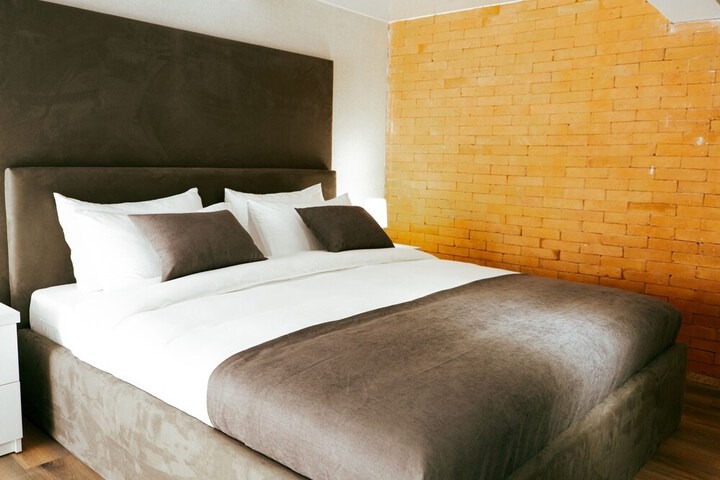 Room 15 of 66