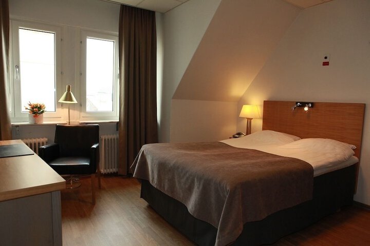 Room 12 of 78