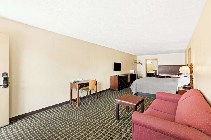 Room 11 of 27