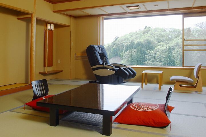 Room 15 of 54