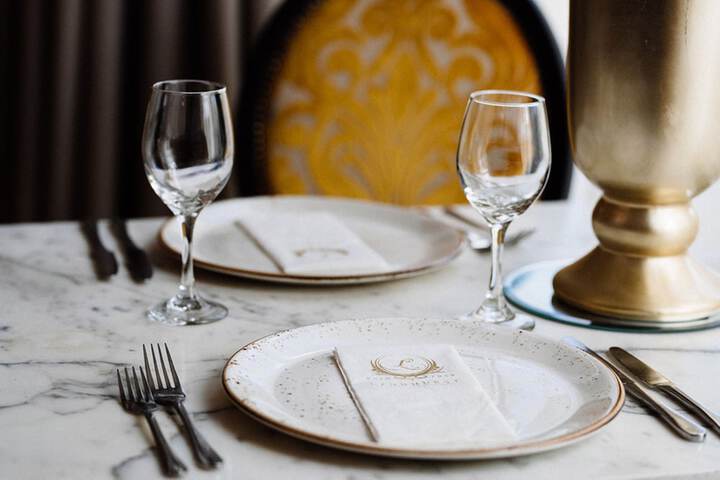 Dining 31 of 39
