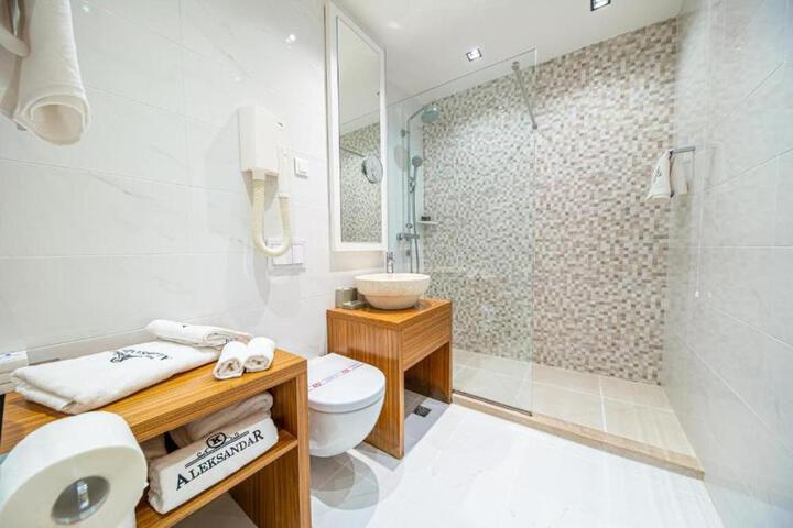 General 40 of 74