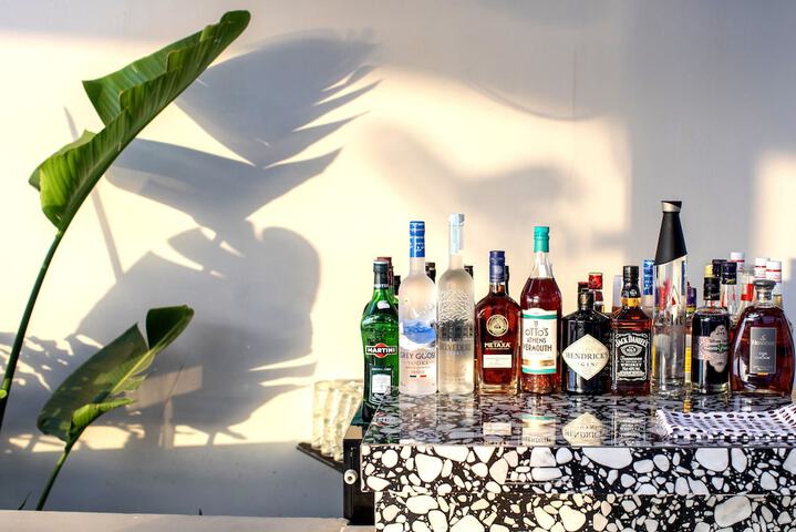 Lounge 126 of 145