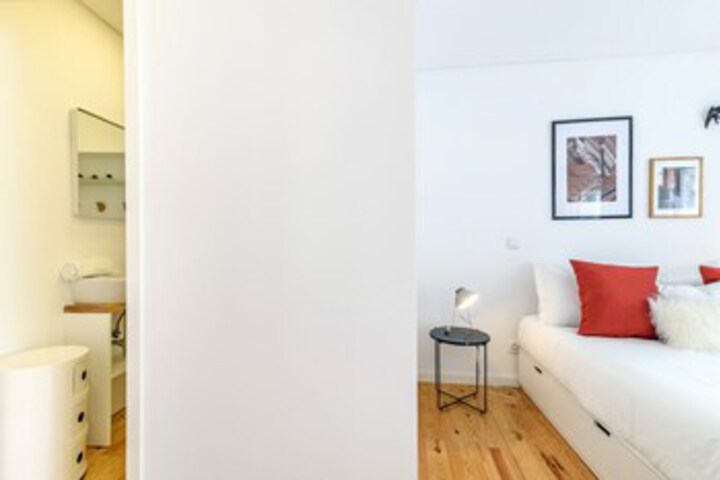 Room 37 of 58