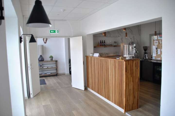 Hotel Interior 4 of 46