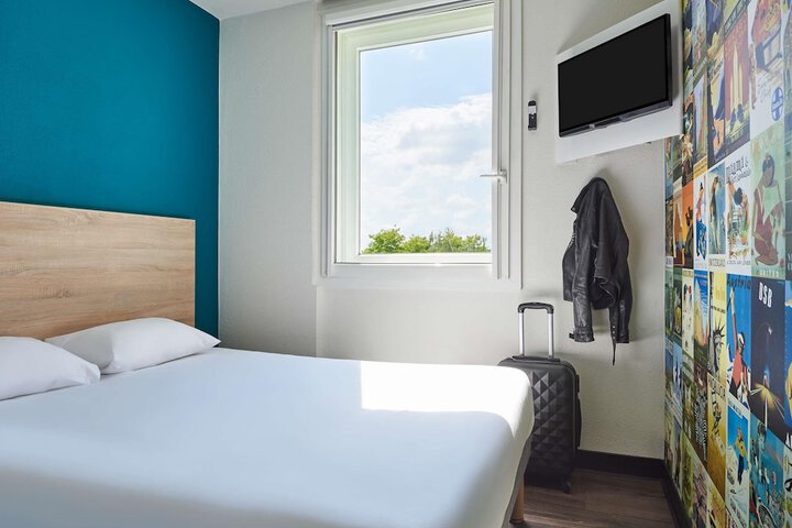 Room 9 of 61
