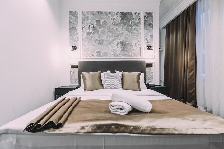 Room 17 of 39