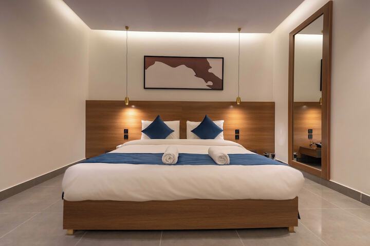 Room 14 of 40